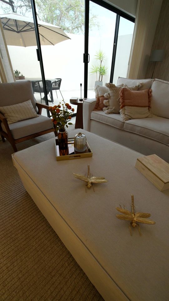 Sala con salida al patio